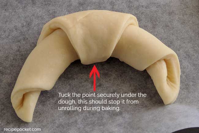 How to roll crescent rolls
